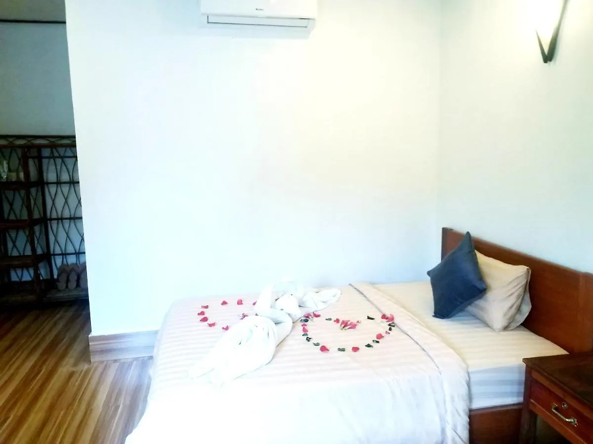 Lakshmi Bungalow سيهانوكفيل كمبوديا